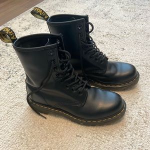 Size 6 Dr. Martens boots